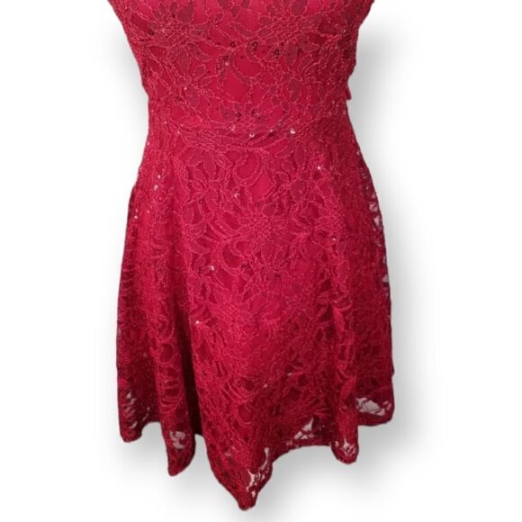 FE FOREVER RED LACE & SEQUIN DRESS SZ. S/M GUC - Picture 3 of 7